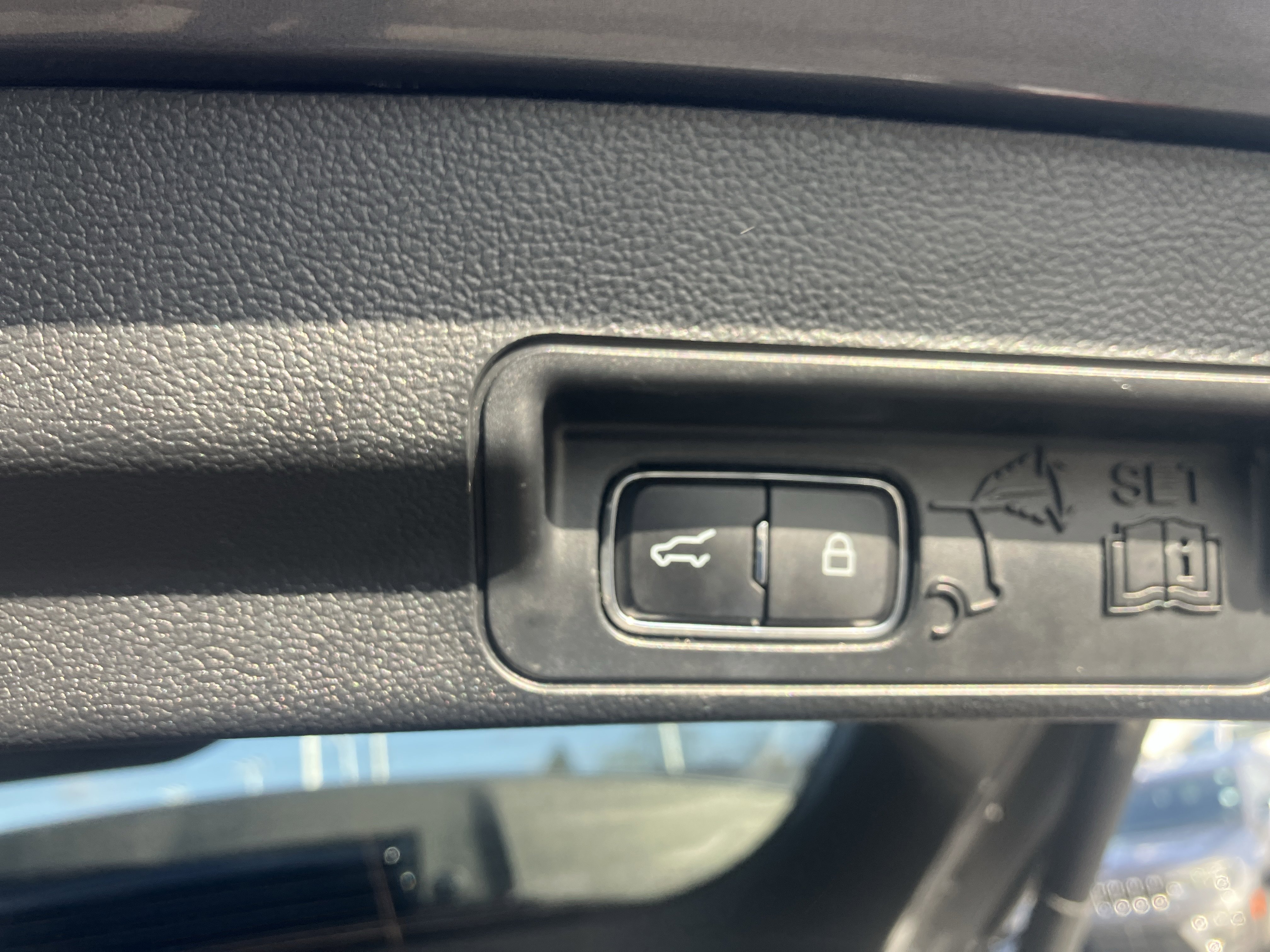 Certified 2023 Ford Explorer XLT w/ Equipment Group 202A image 15