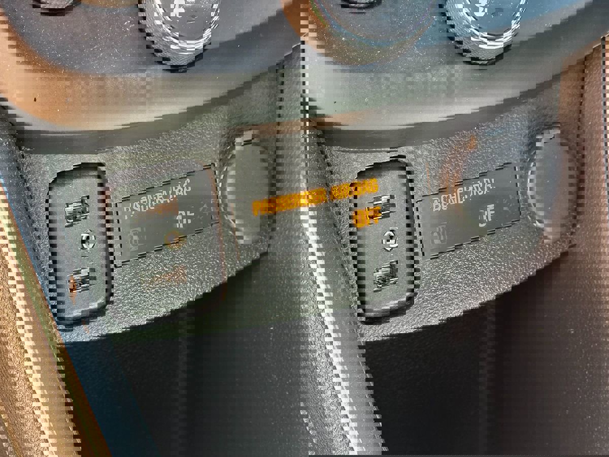 Used 2020 Chevrolet Trax LT w/ Driver Confidence Package image 32