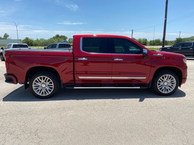 Used 2024 Chevrolet Silverado 1500 High Country w/ Technology Package AWD/4WD image 7