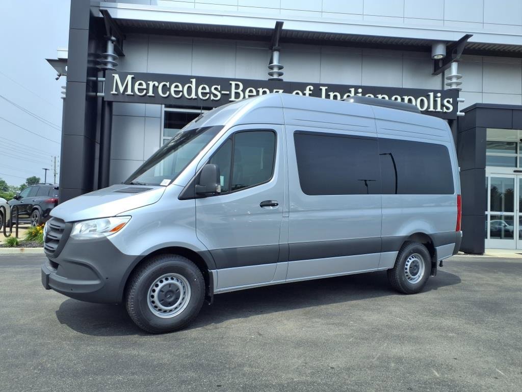 New 2025 Mercedes-Benz Sprinter 2500 image 1