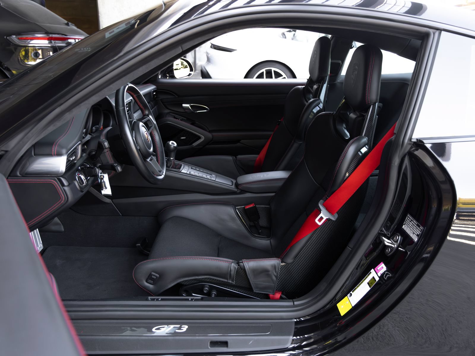 Certified 2019 Porsche 911 GT3 RWD image 25