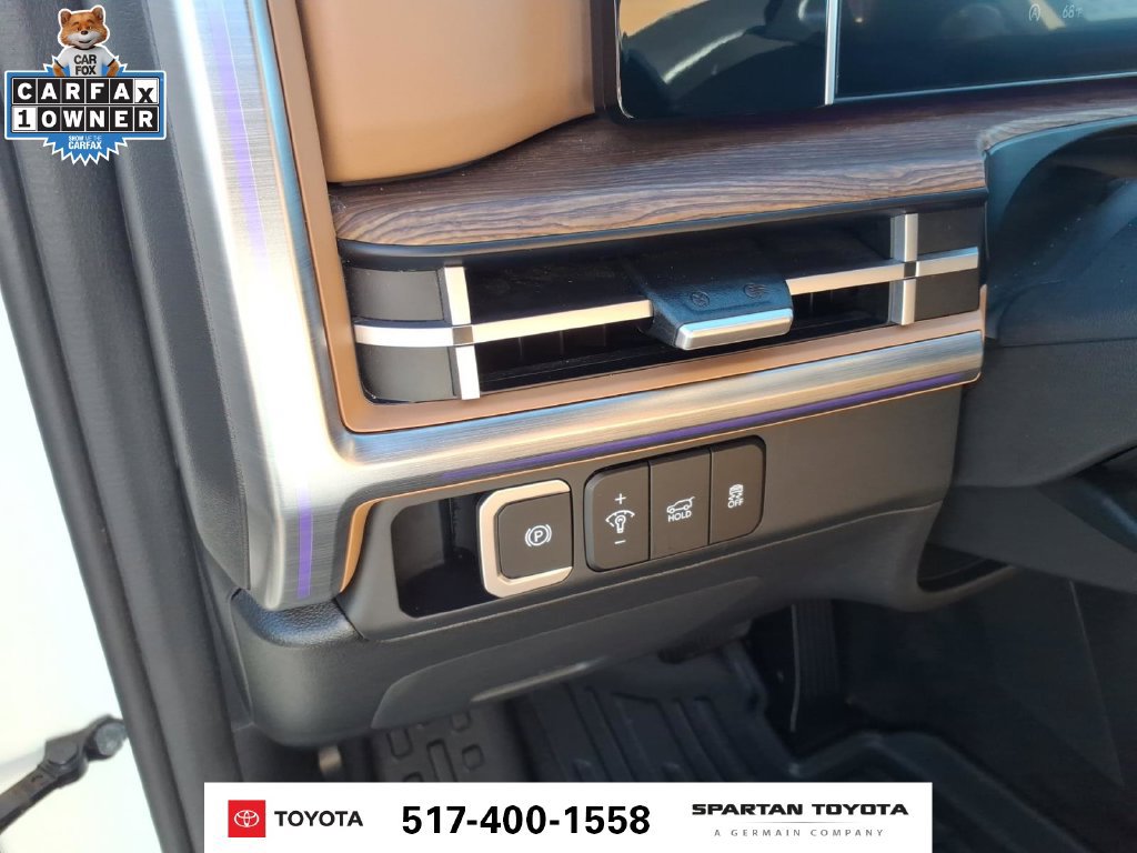 Used 2025 Hyundai Santa Fe Limited AWD/4WD image 18