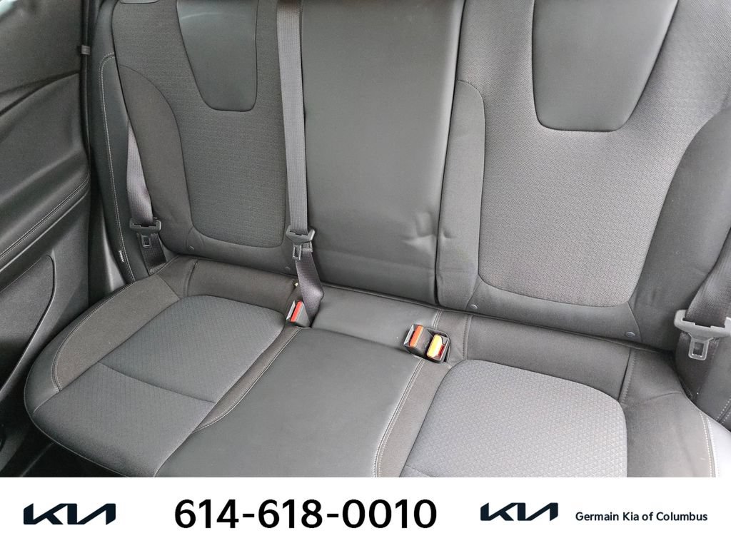 Used 2021 Buick Encore GX Preferred w/ Sport Touring Package FWD image 18