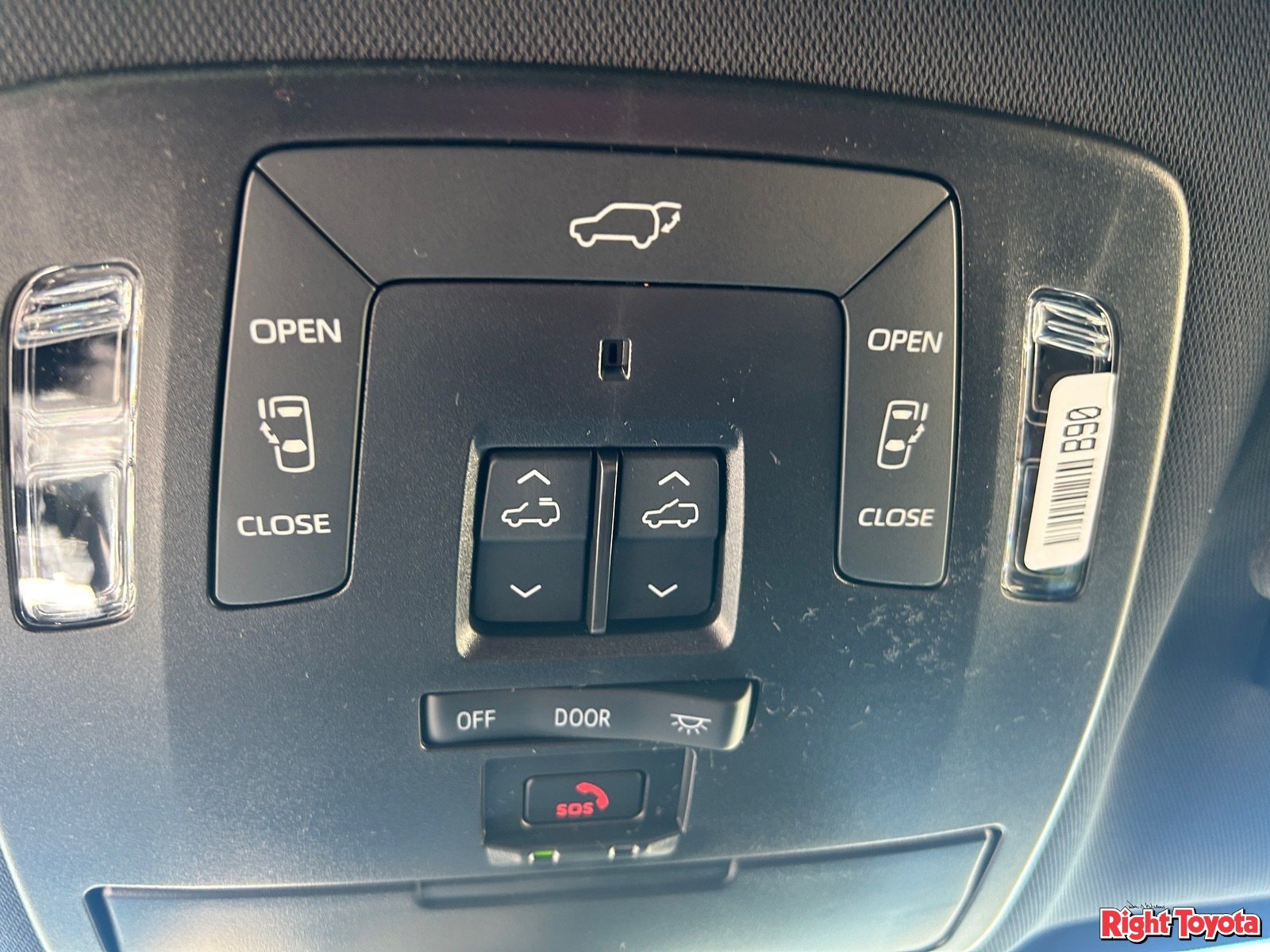 New 2026 Toyota Sienna Platinum AWD/4WD image 29