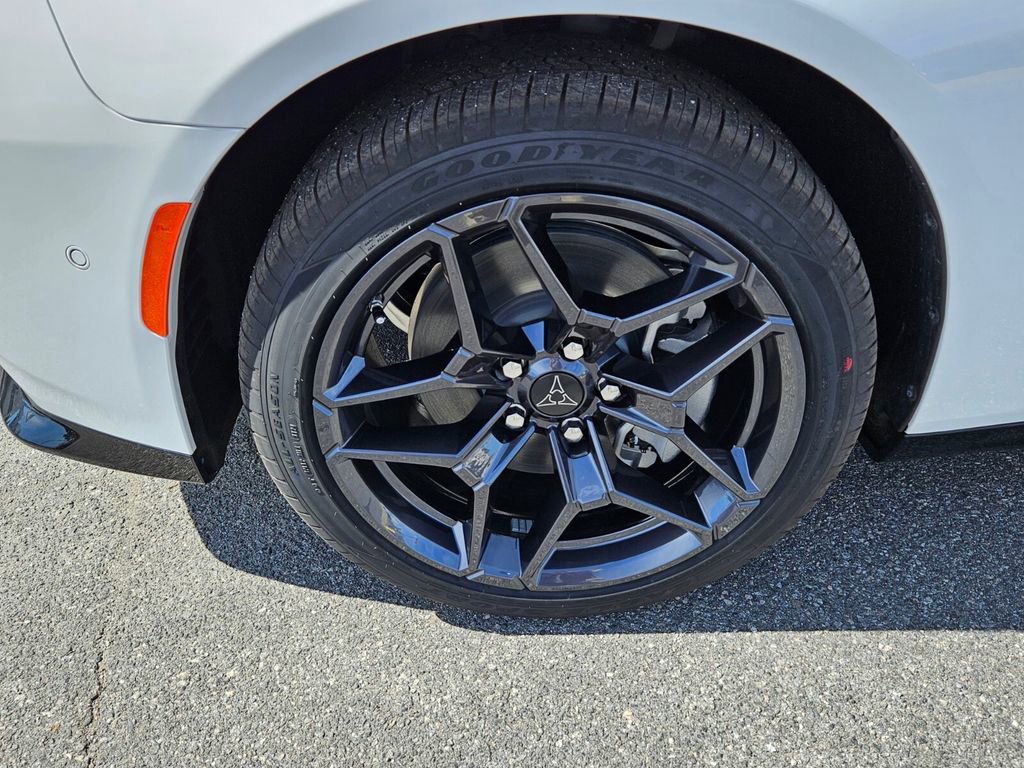 New 2024 Dodge Charger R/T w/ Plus Group image 9
