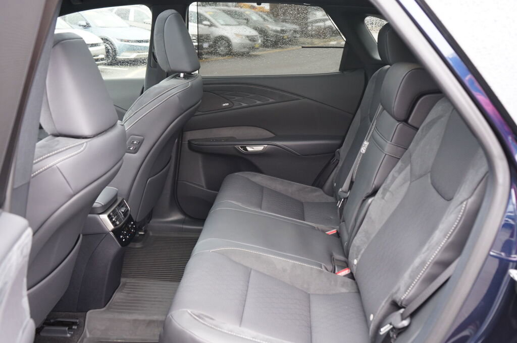 Used 2025 Lexus RX 450h 450h+ Luxury image 17