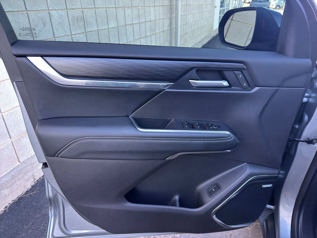 Used 2026 GMC Acadia Elevation image 21
