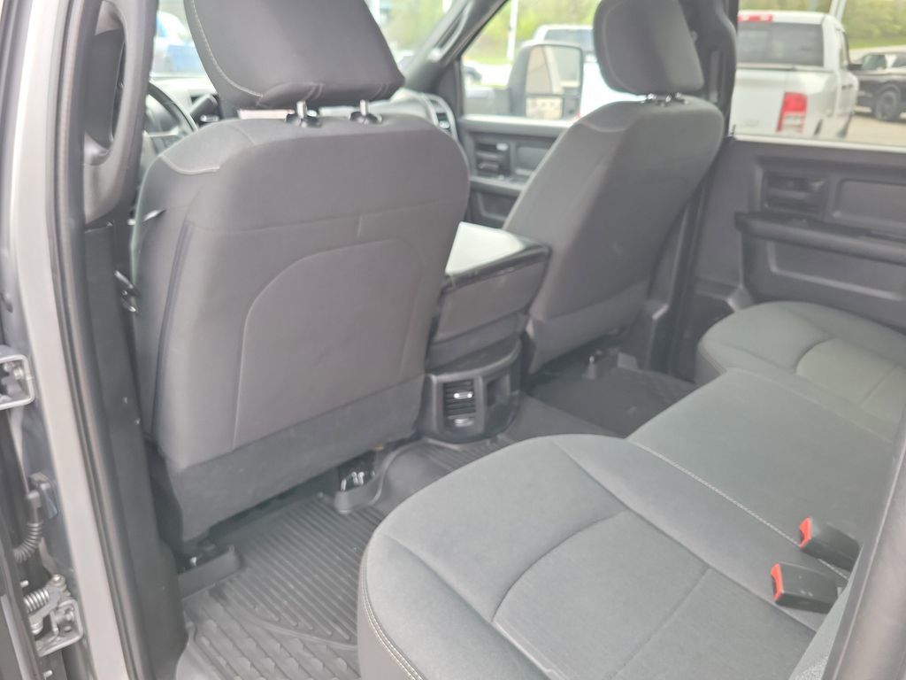 Used 2024 RAM 3500 Tradesman w/ Chrome Appearance Group image 15