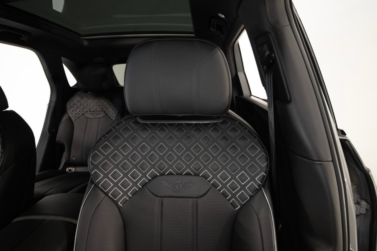 Used 2023 Bentley Bentayga Speed image 4