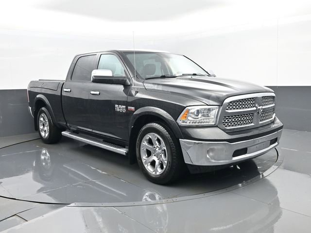 Used 2018 RAM 1500 Laramie AWD/4WD image 3