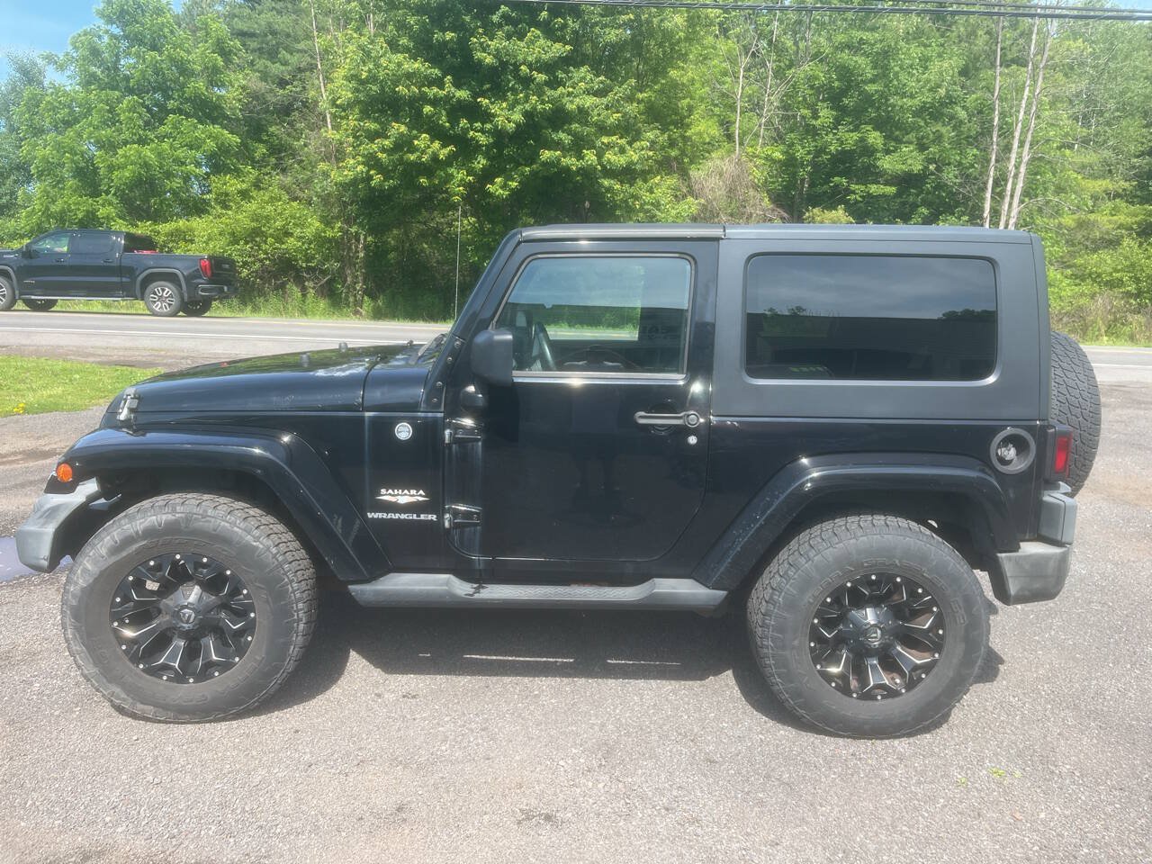 Used 2008 Jeep Wrangler Sahara w/ Dual Top Group AWD/4WD image 10