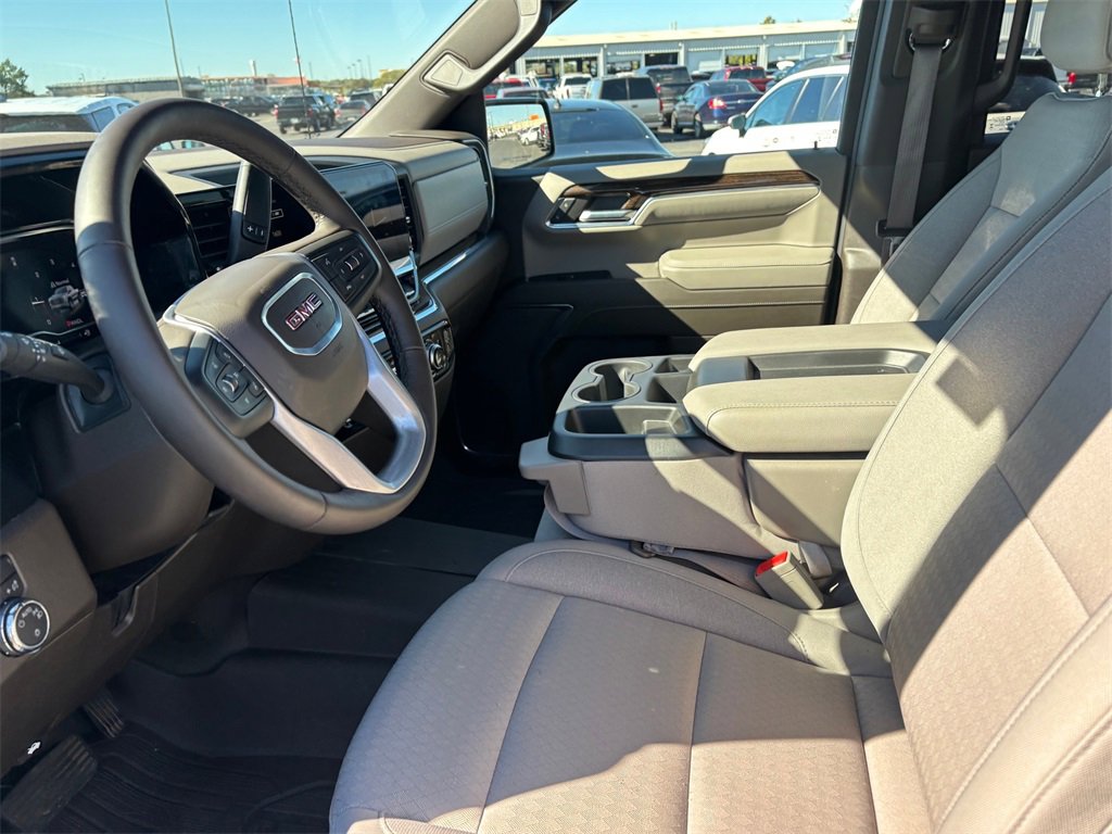 Used 2024 GMC Sierra 1500 SLE w/ X31 Off-Road Package image 11