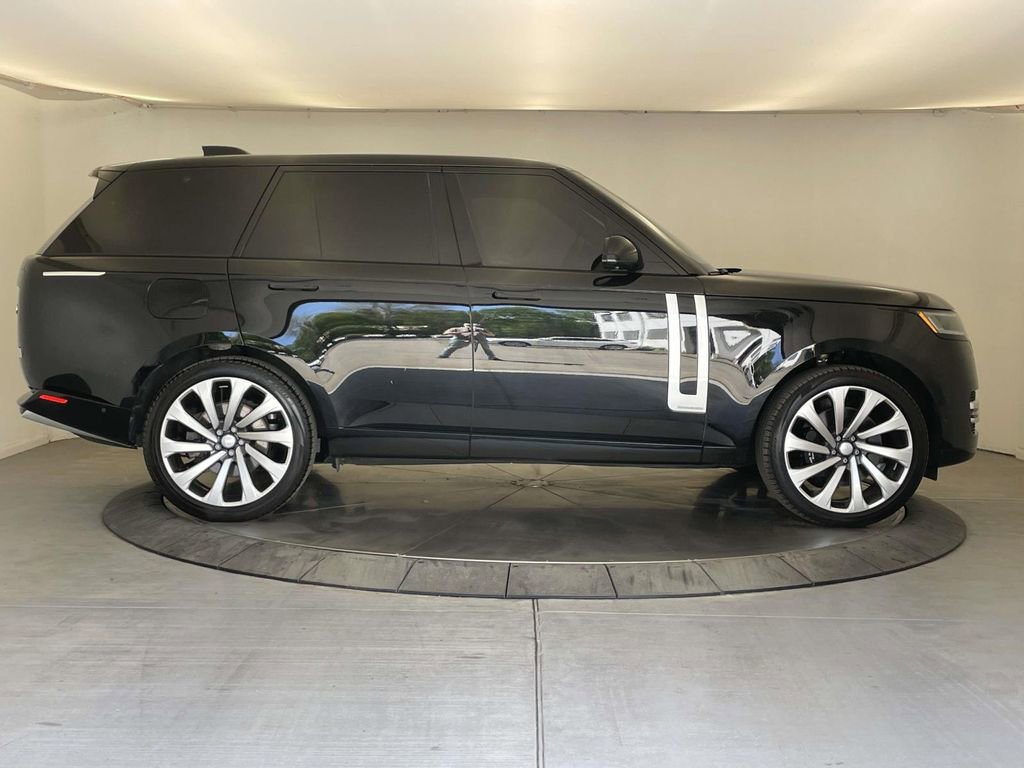 Used 2023 Land Rover Range Rover Autobiography AWD/4WD image 6
