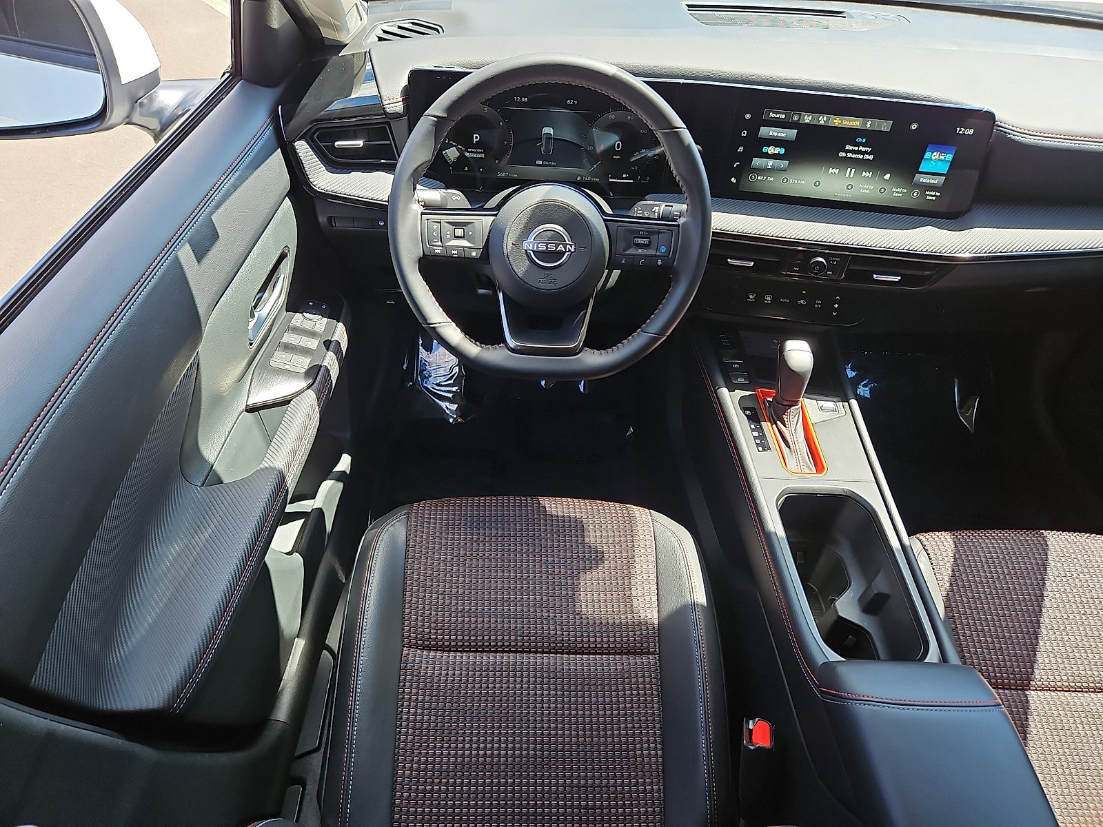 Certified 2025 Nissan Kicks SR image 11