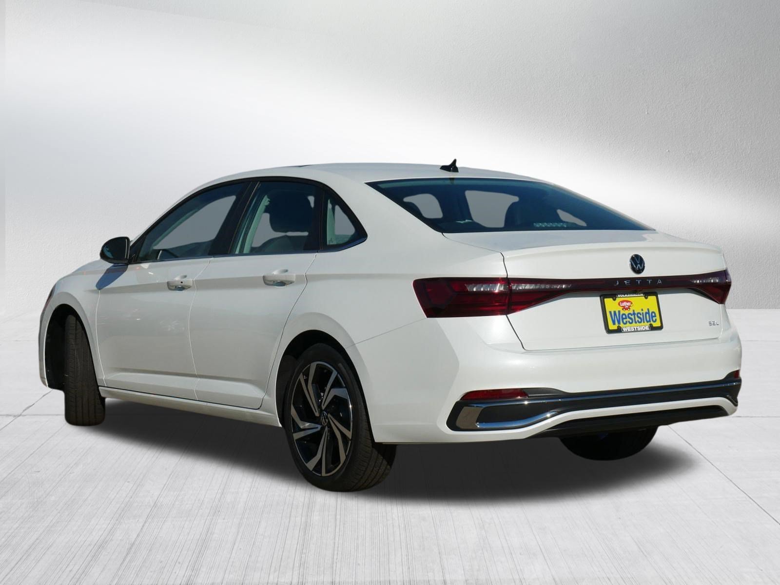 New 2026 Volkswagen Jetta SEL FWD image 2