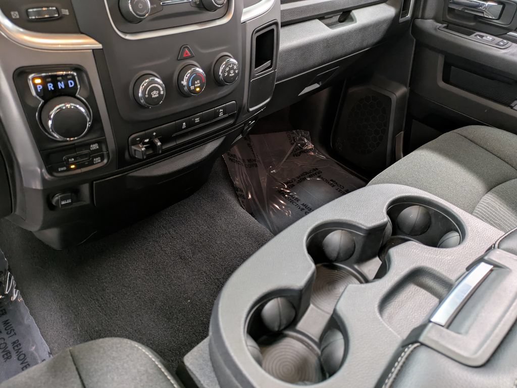 Used 2024 RAM 1500 Warlock w/ Trailer & Traction Group AWD/4WD image 16