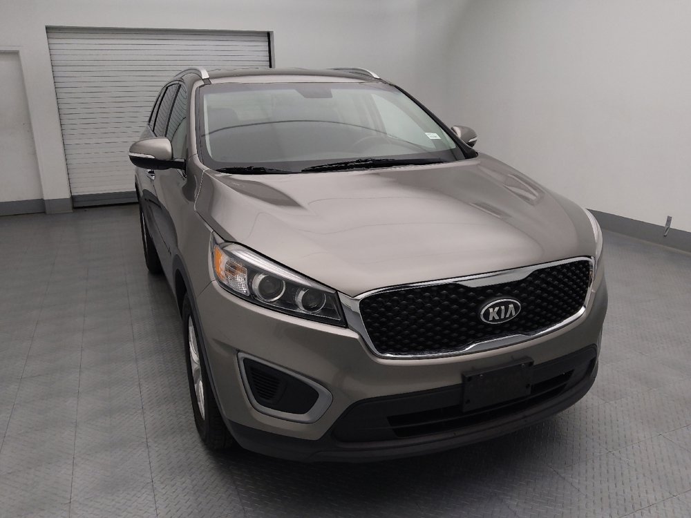 Used 2017 Kia Sorento FWD w/ LX Convenience Package image 14
