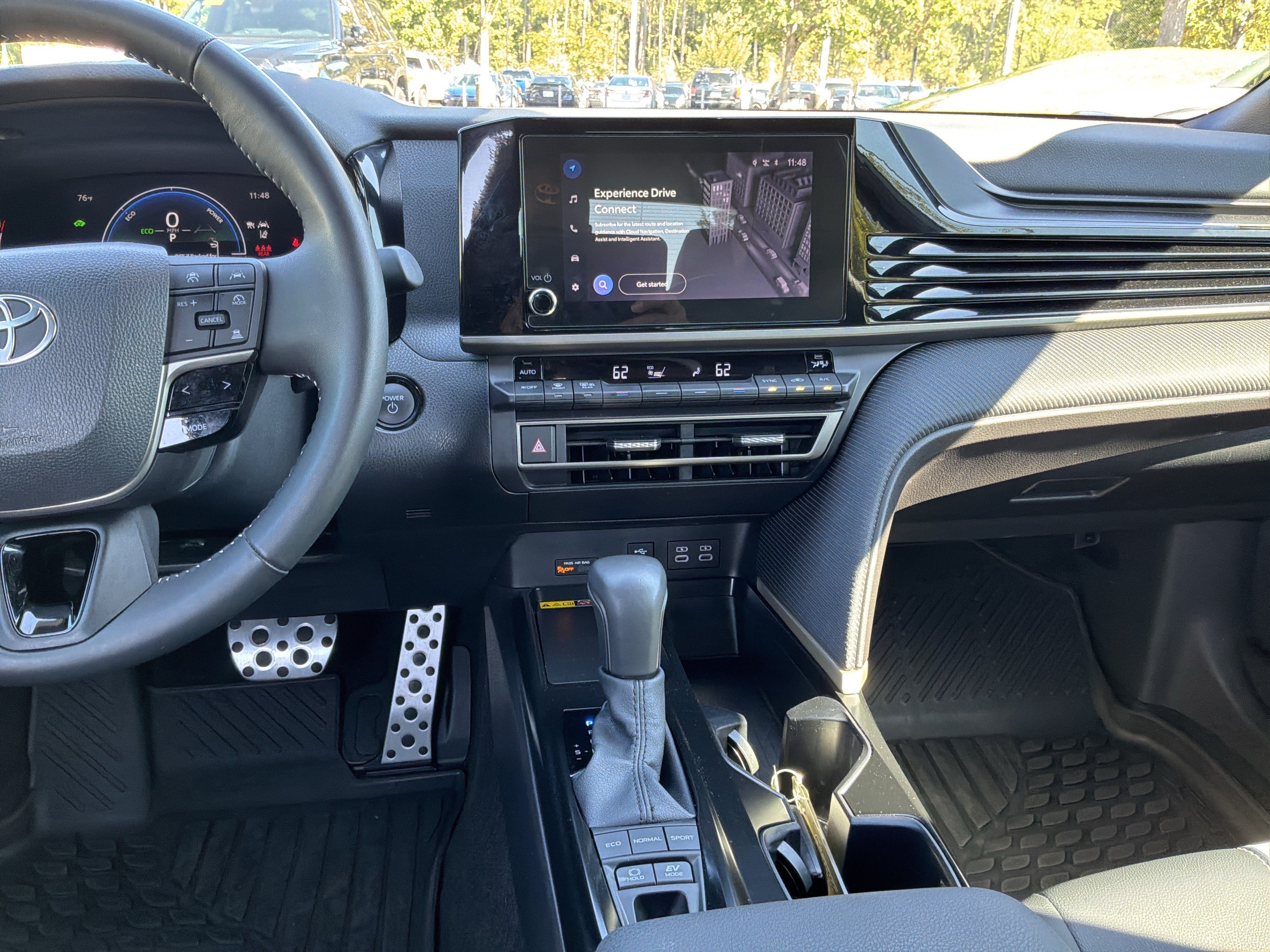 Used 2026 Toyota Camry SE FWD image 29