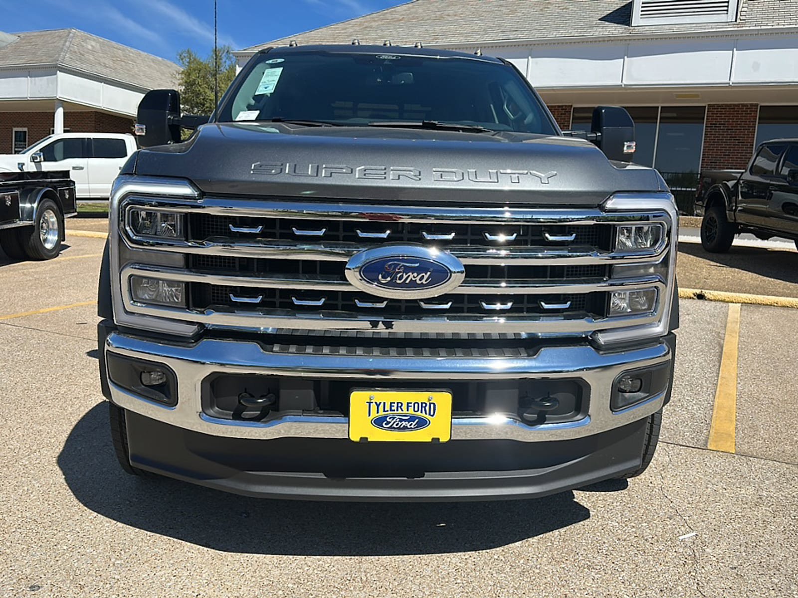 New 2026 Ford F550 4x4 Crew Cab Super Duty image 2