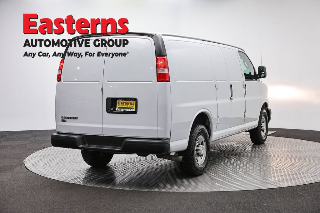 Used 2021 Chevrolet Express 2500 w/ Driver Convenience Package RWD image 5