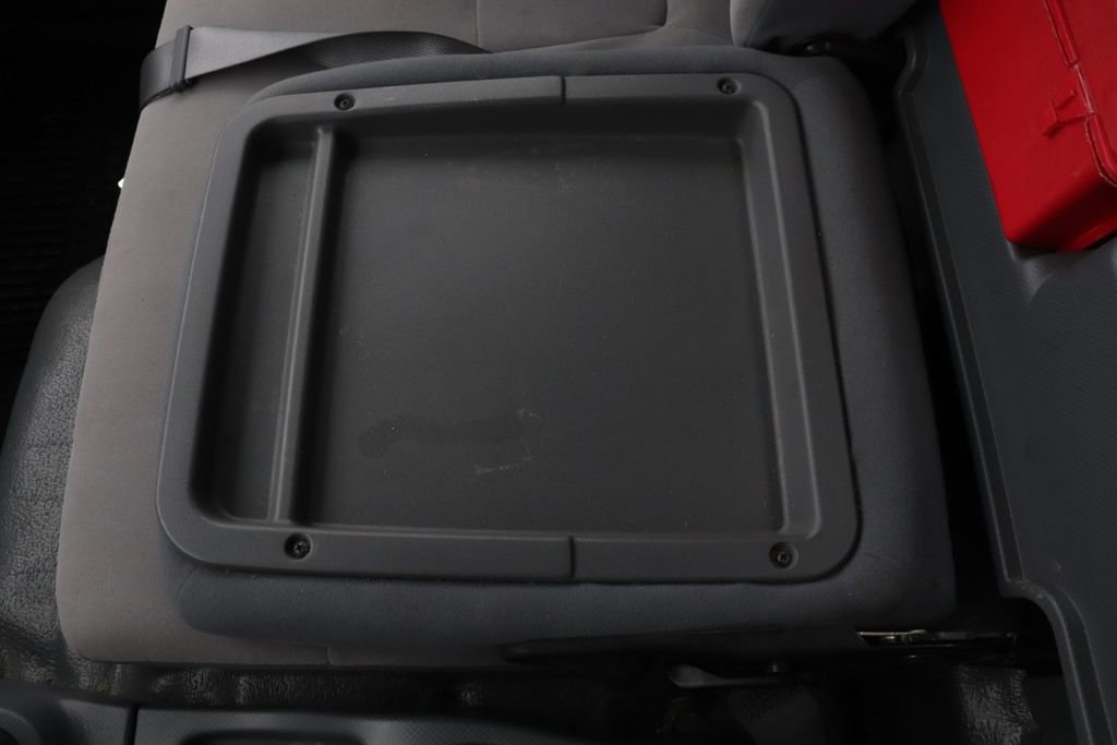 Used 2020 Isuzu NPR image 14