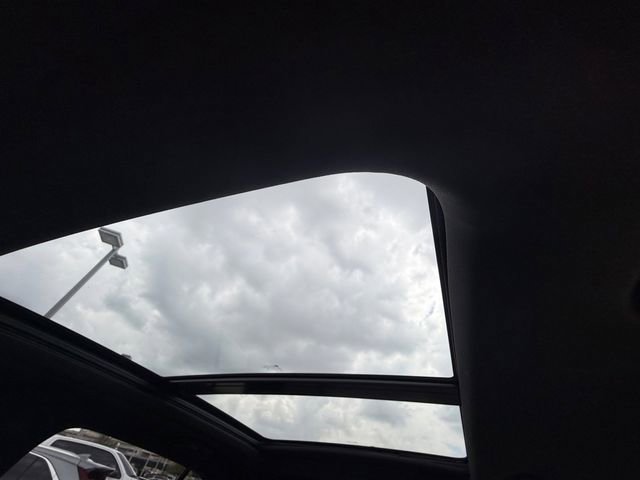 Certified 2025 Cadillac XT4 Premium Luxury w/ Cold Weather Package image 7