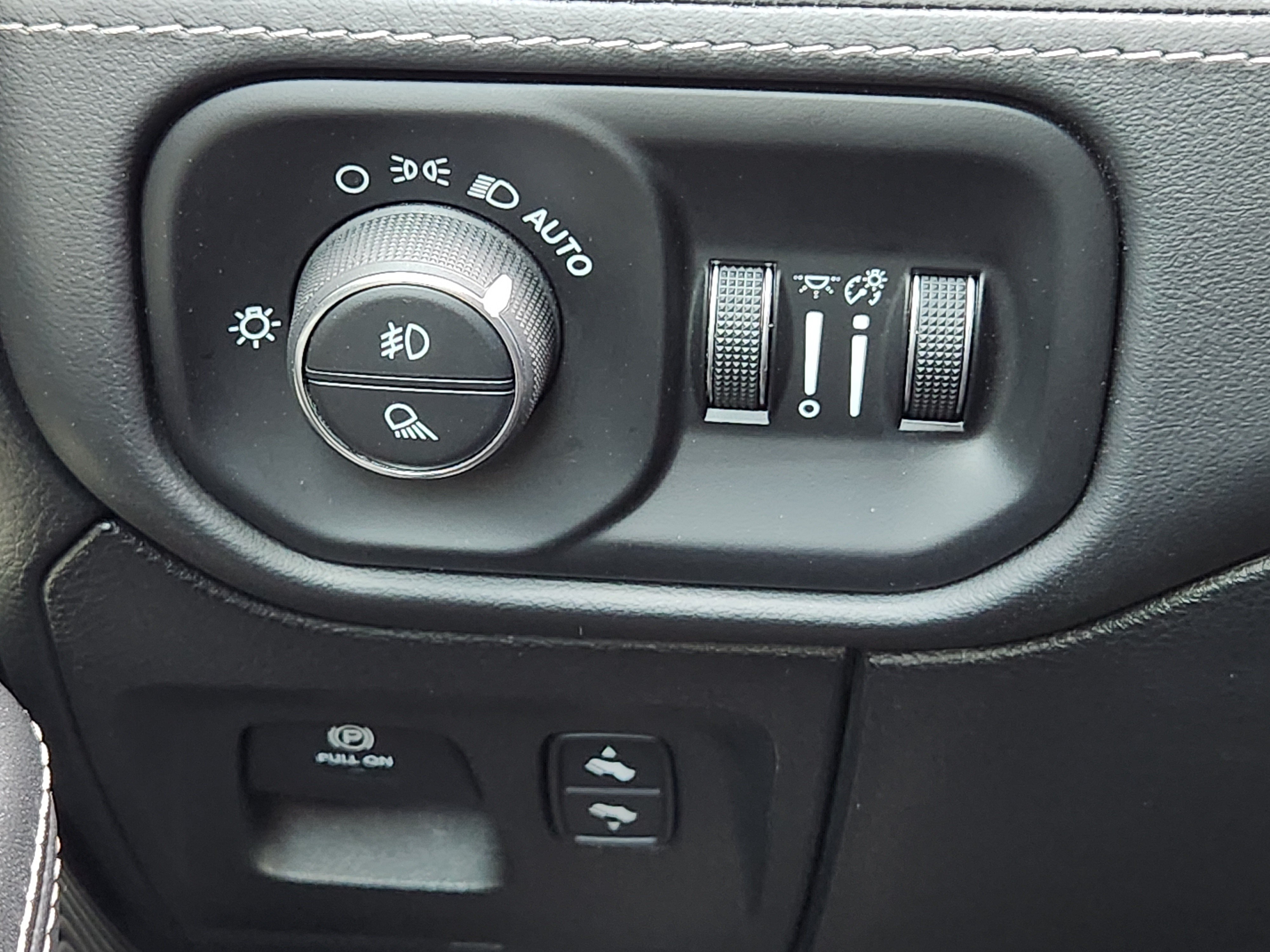 Used 2020 RAM 1500 Limited AWD/4WD image 26