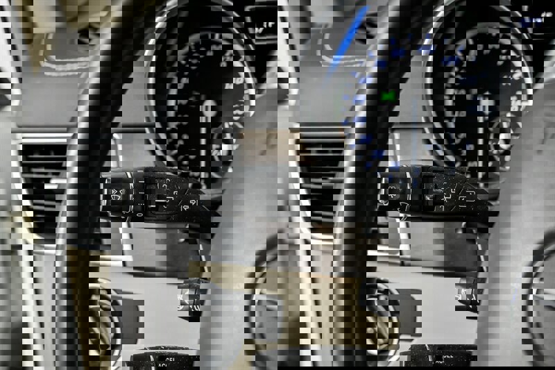 Used 2016 Mercedes-Benz GL 320 BlueTEC 4MATIC image 25