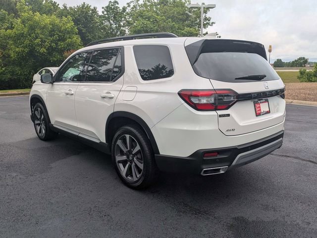 Used 2024 Honda Pilot Touring image 7