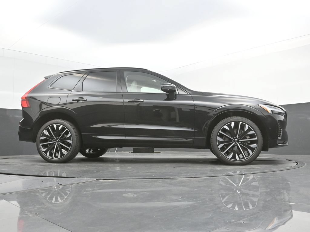 New 2026 Volvo XC60 B5 Ultra w/ Climate Package AWD/4WD image 35