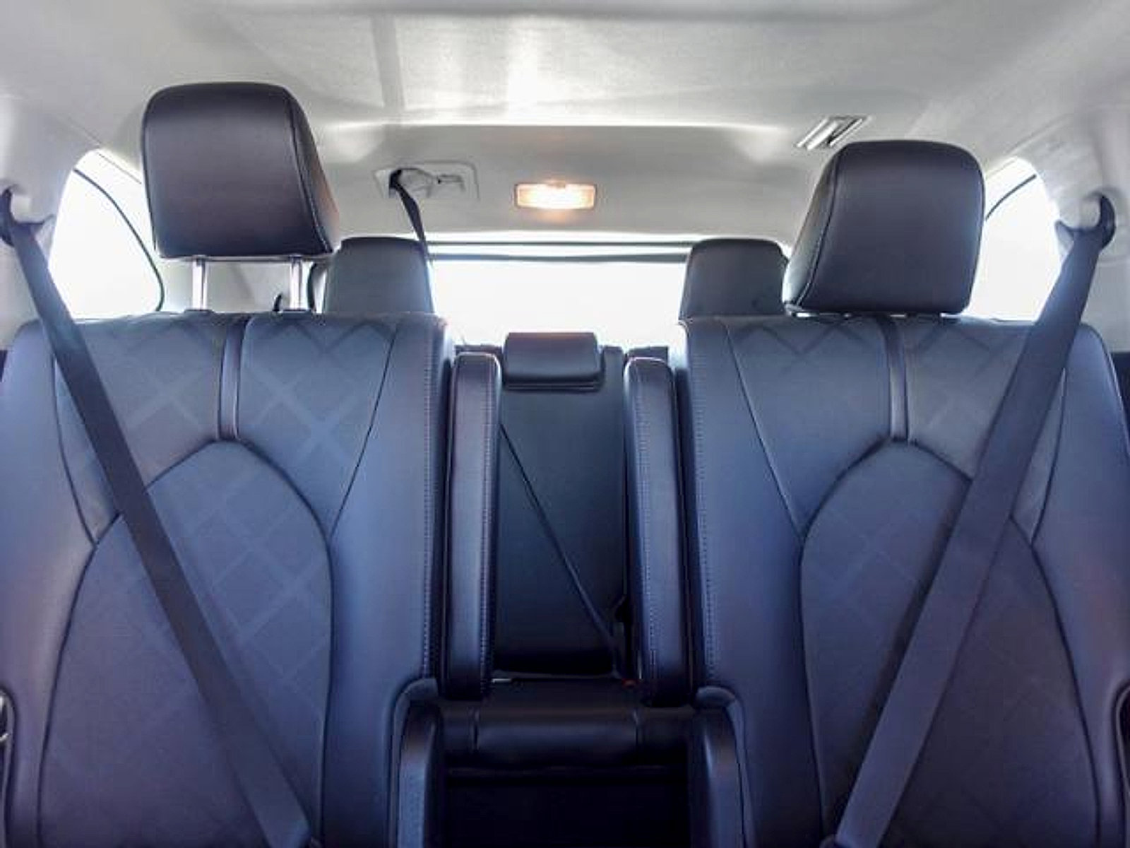 Certified 2021 Toyota Highlander Platinum FWD image 16