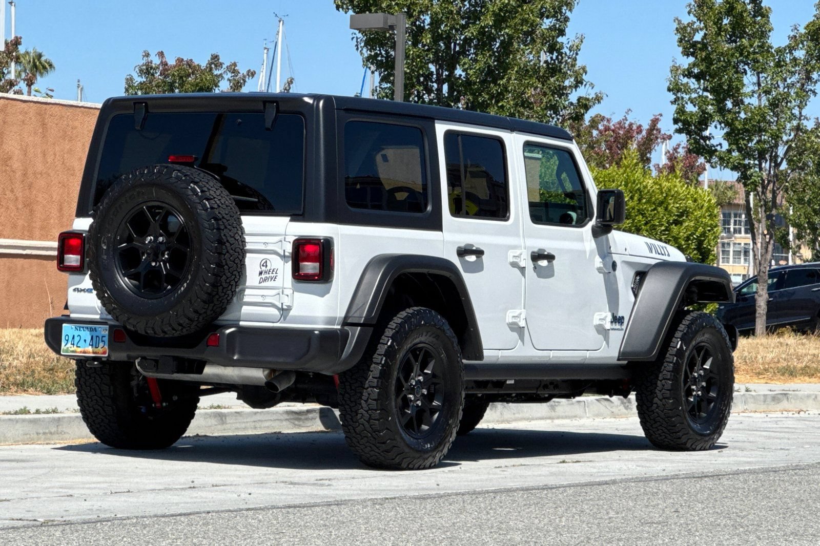 Used 2025 Jeep Wrangler Unlimited Sport S 4xe AWD/4WD image 4