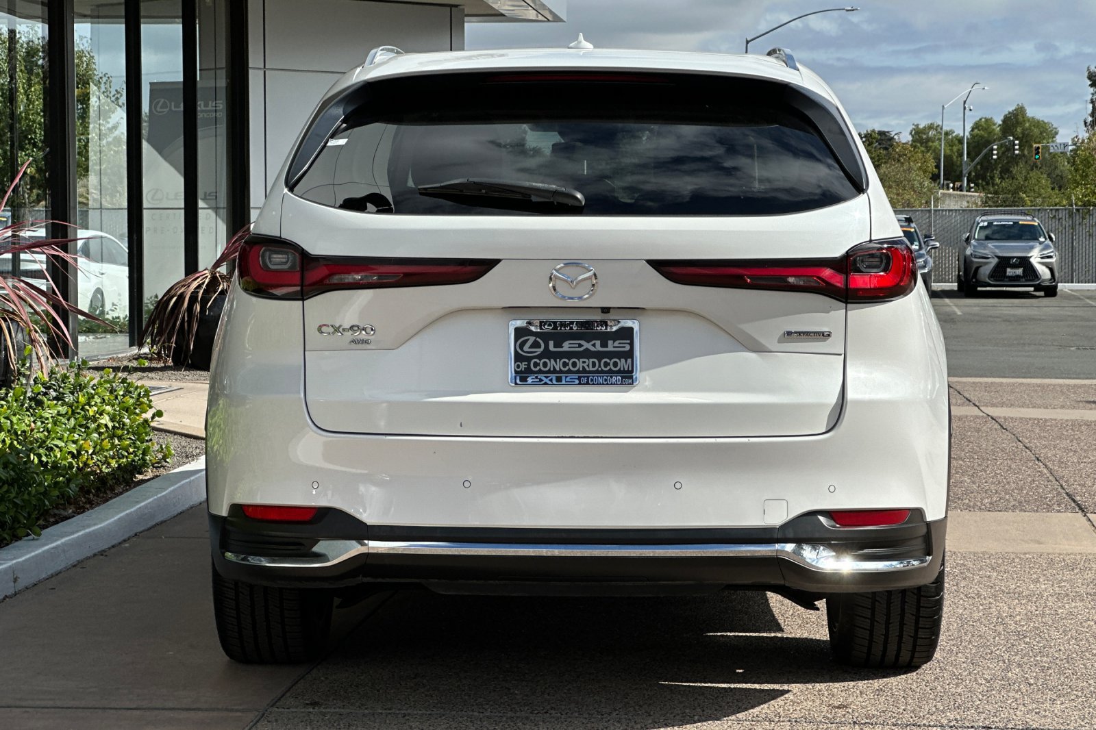 Used 2024 MAZDA CX-90 3.3 Turbo w/ Premium Package AWD/4WD image 5