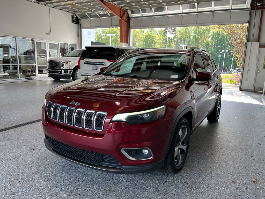 Used 2019 Jeep Cherokee Limited image 3