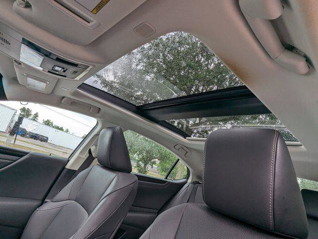 Used 2022 Lexus ES 350 w/ Premium Package image 17