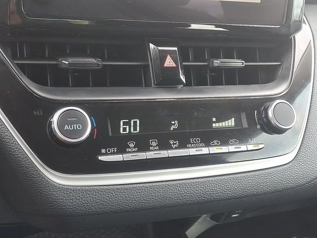 Used 2025 Toyota Corolla LE FWD image 15