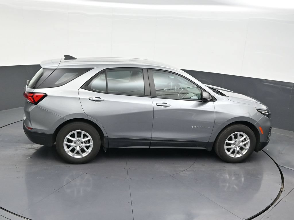 Used 2024 Chevrolet Equinox LS w/ Driver Confidence II Package FWD image 20