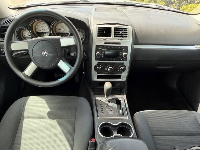 Used 2010 Dodge Charger SXT image 9