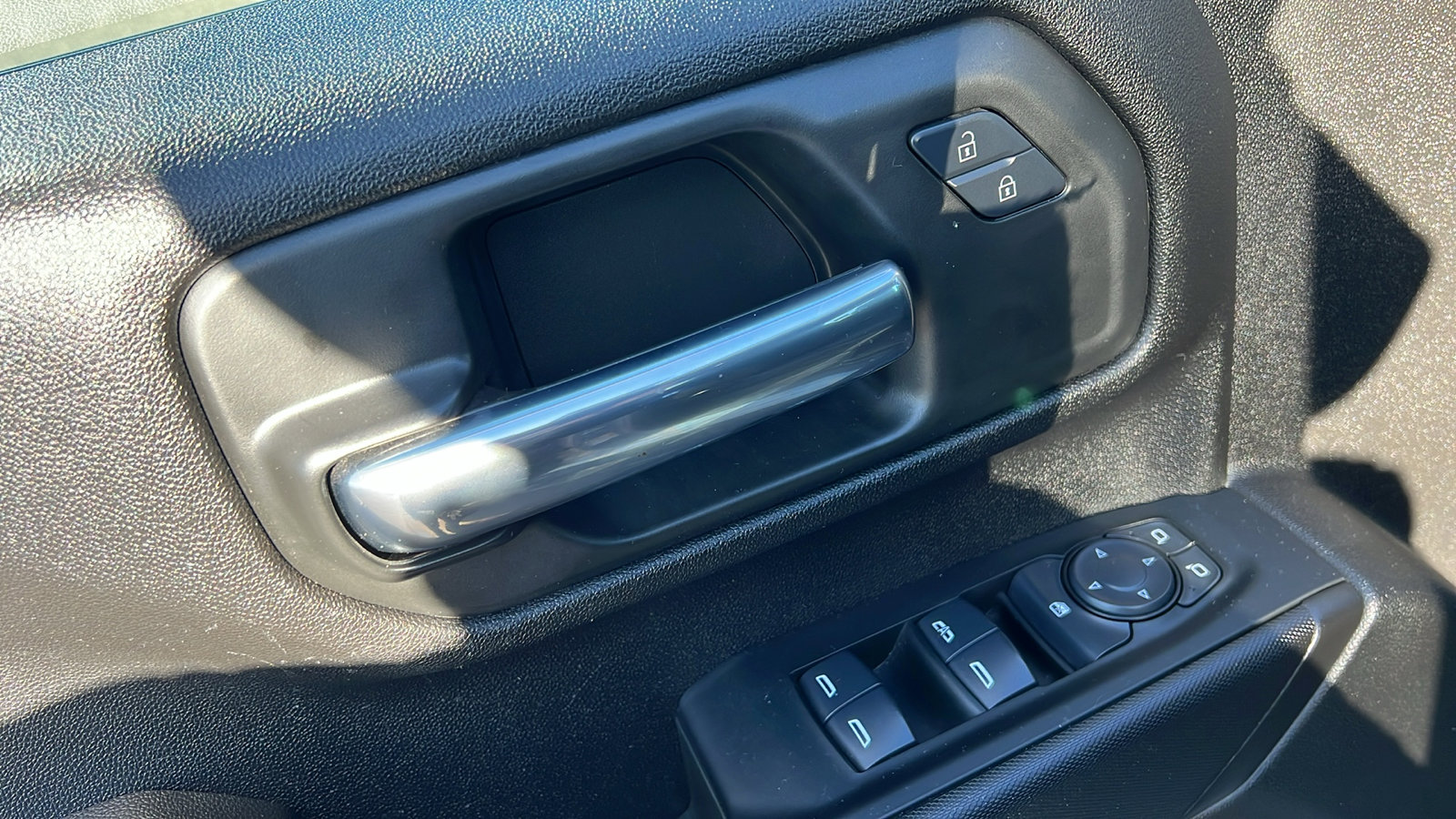 Certified 2025 Chevrolet Silverado 2500 Custom w/ Custom Convenience Package image 18