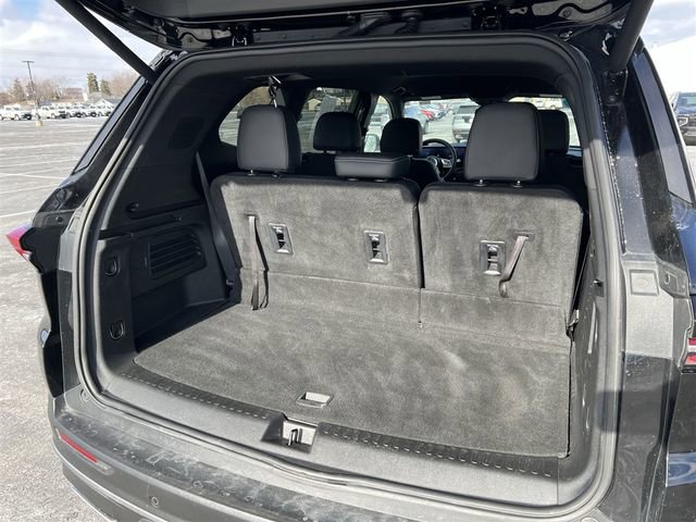 Used 2025 Buick Enclave Preferred image 24