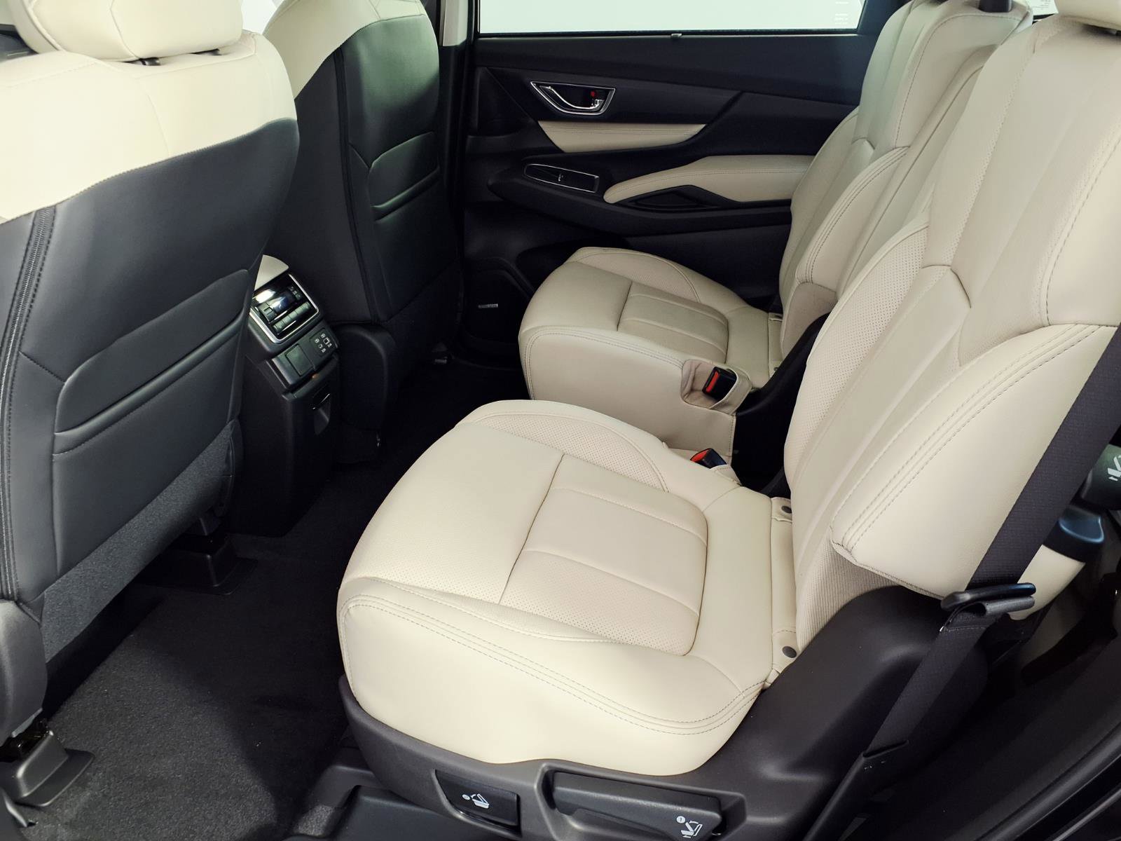 New 2026 Subaru Ascent Limited image 5