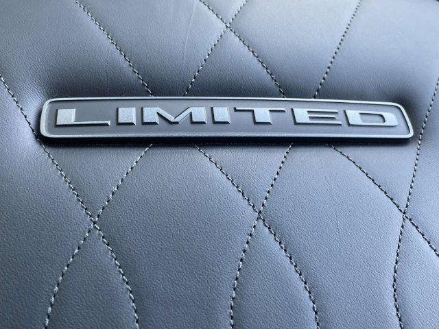 New 2027 RAM 3500 Limited AWD/4WD image 32