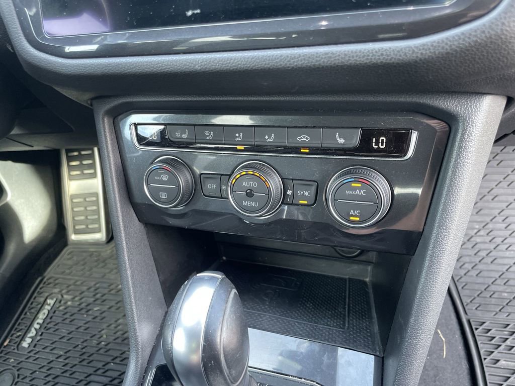 Used 2021 Volkswagen Tiguan SEL Premium R-Line image 31