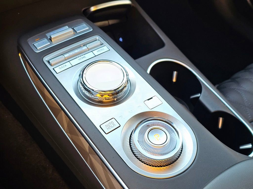 Used 2025 Genesis GV70 3.5T Sport w/ Sport Advanced Package image 19