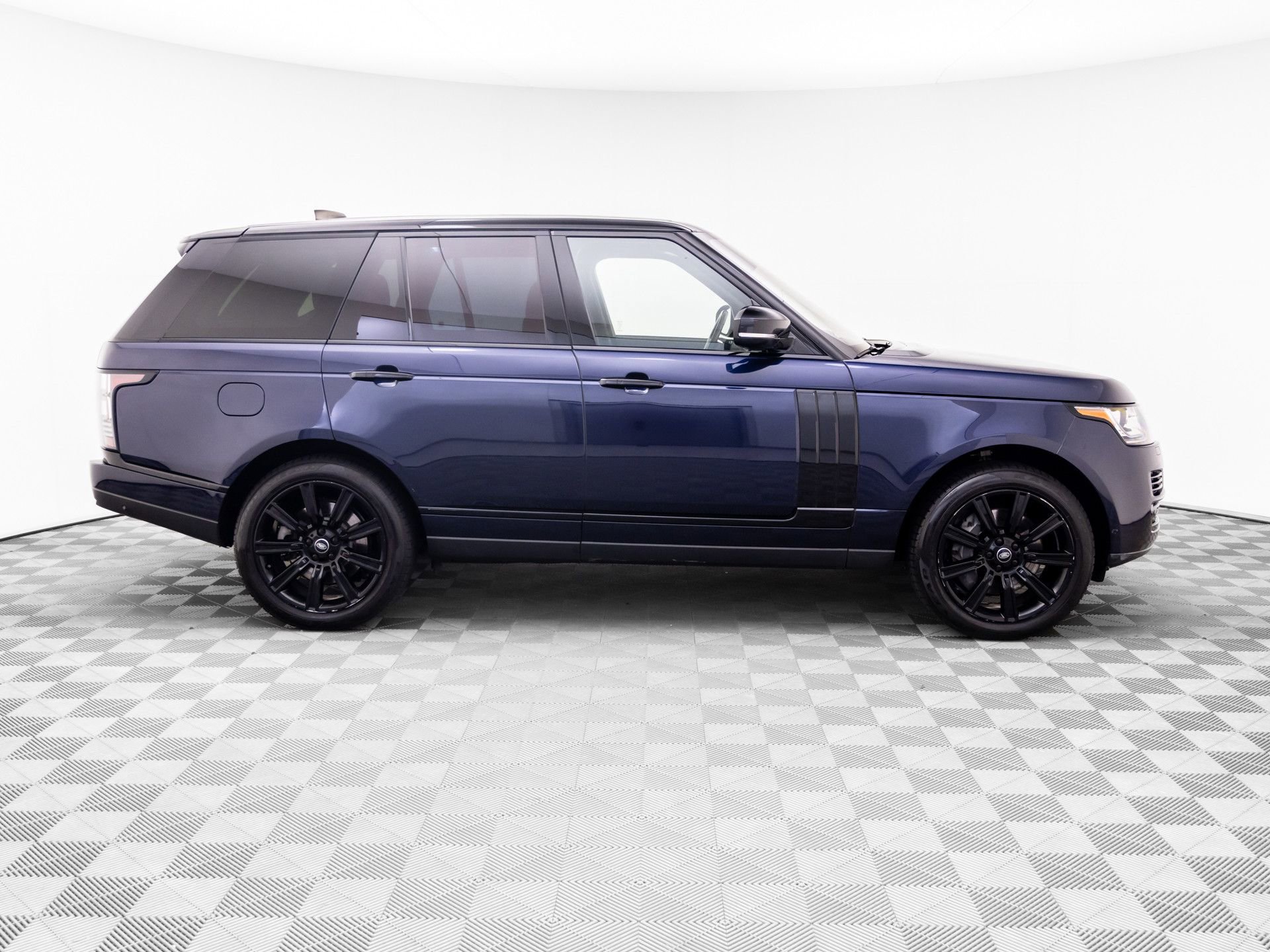 Used 2017 Land Rover Range Rover HSE AWD/4WD image 7
