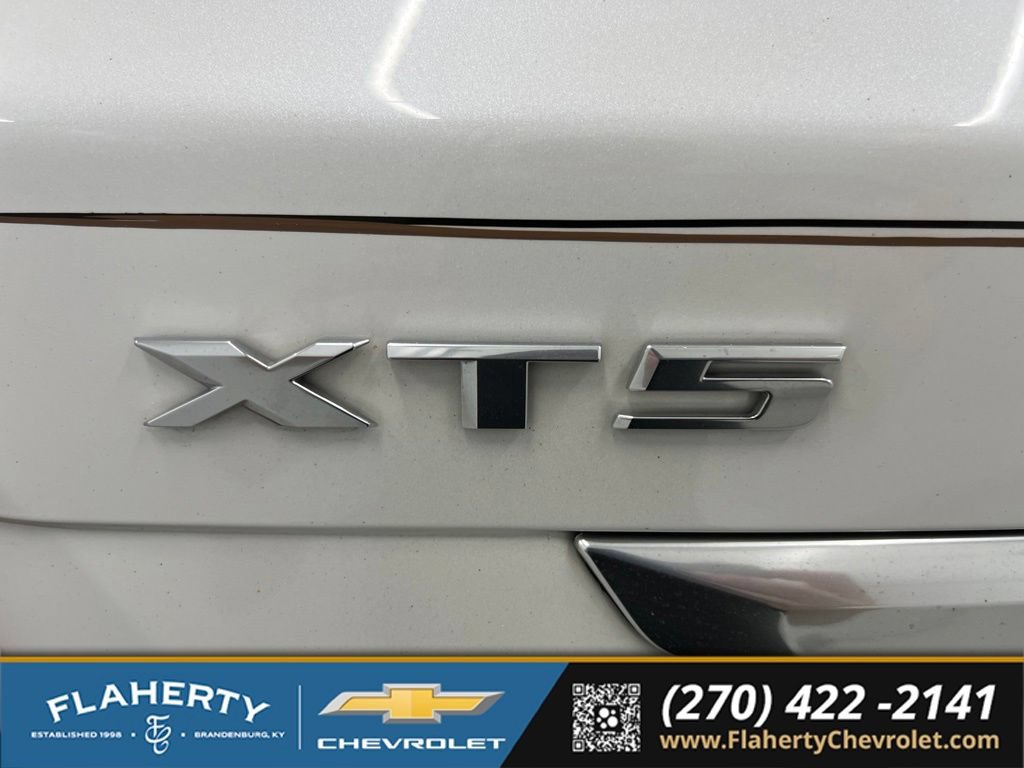 Used 2020 Cadillac XT5 Premium Luxury w/ LPO, Floor Liner Package AWD/4WD image 18