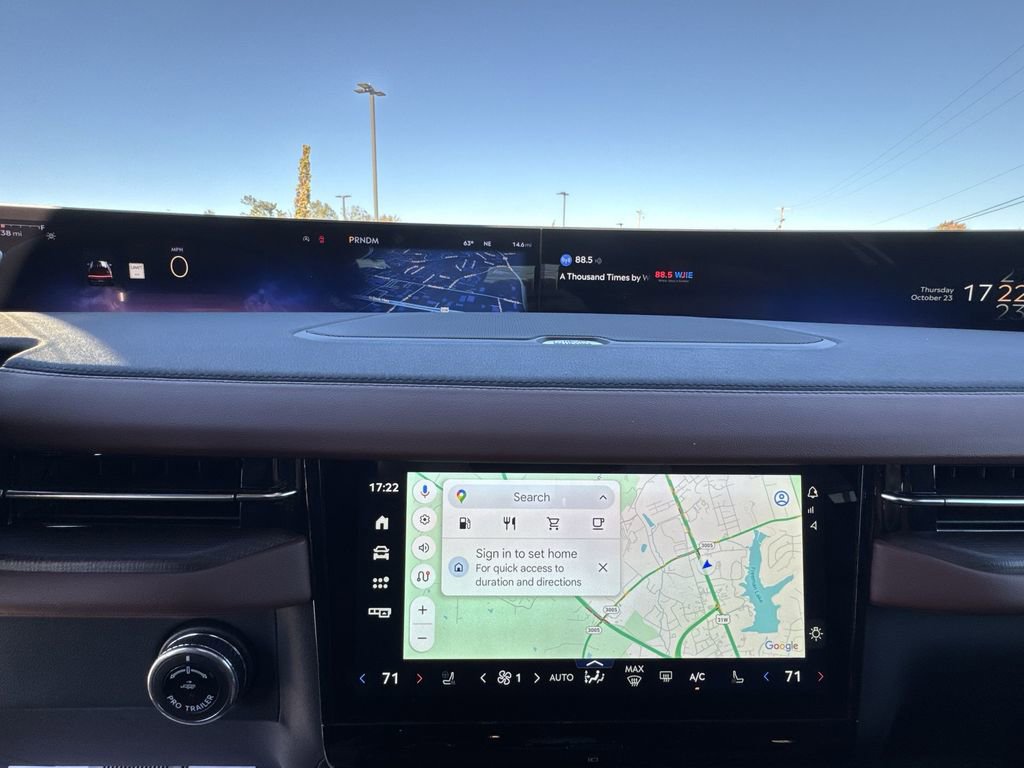 New 2025 Lincoln Navigator Reserve image 18