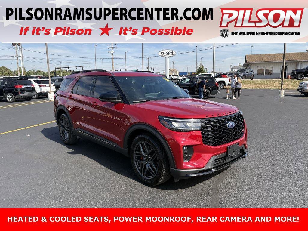 Used 2025 Ford Explorer ST image 1