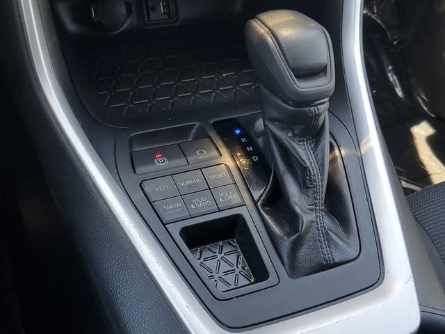 Used 2019 Toyota RAV4 LE AWD/4WD image 30
