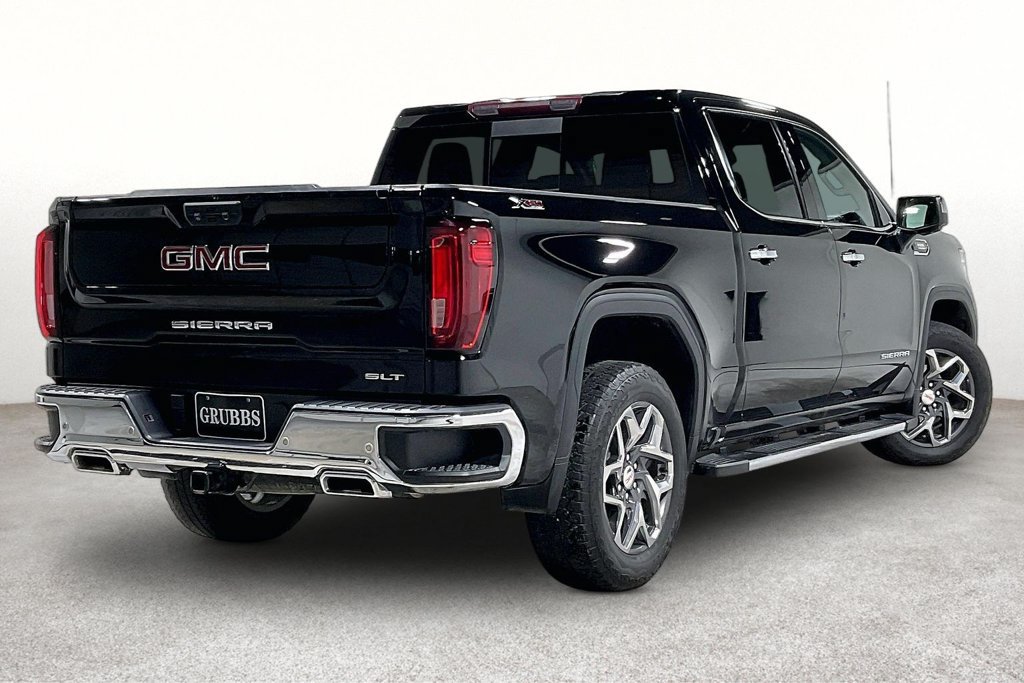 Used 2023 GMC Sierra 1500 SLT w/ SLT Premium Plus Package AWD/4WD image 2